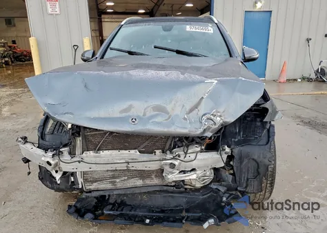 2018 Mercedes-Benz Glc 300 4Matic z USA, uszkodzony, nr VIN WDC0G4KB2JV027880